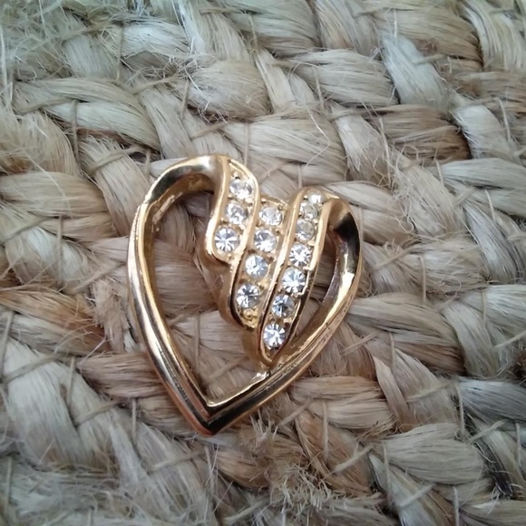 Jewelry - Vintage Goldtone Heart Slide with Pave Crystals